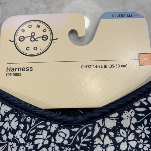 👑 Bond & Co. Reversible Harness NWT Large, XS *BENEFITS ANIMAL RESCUE* - Picture 8 of 9